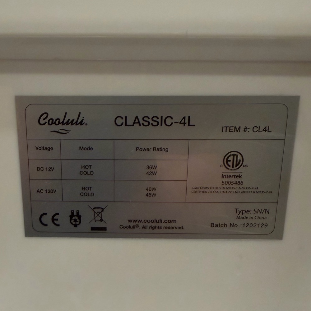 Cooluli White Mini Fridge for Car, Office, Dorm, Desk, Like New - Picture 6 of 11